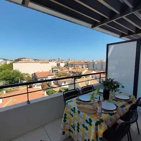 A 150m De La Plage Et Classe 3 Etoiles Fréjus